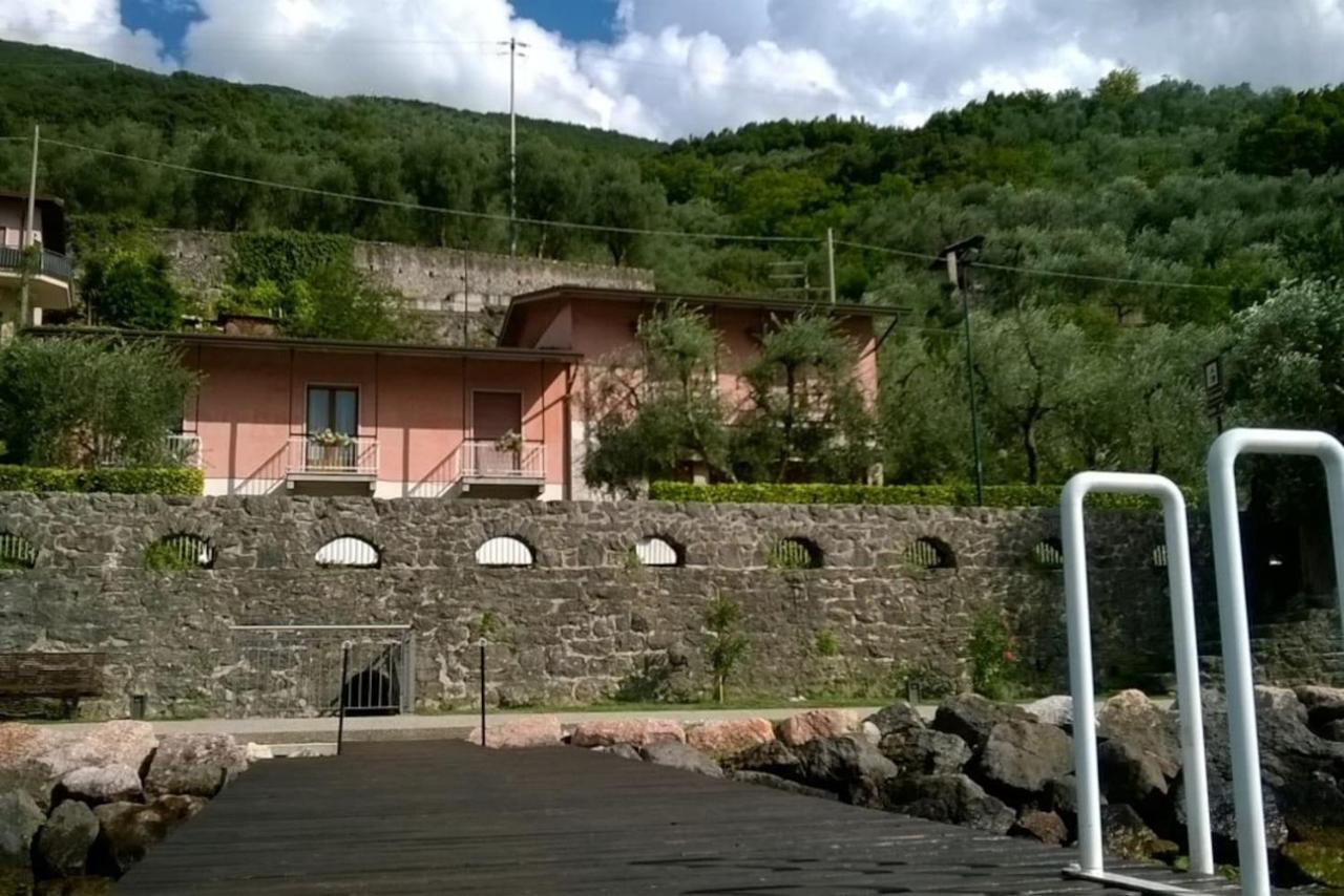 Villa Sul Lago Con Pontile Privato A Brenzone Sul Garda - Unique And Exclusive Exterior photo